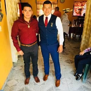 Meet your Posher, Ernesto